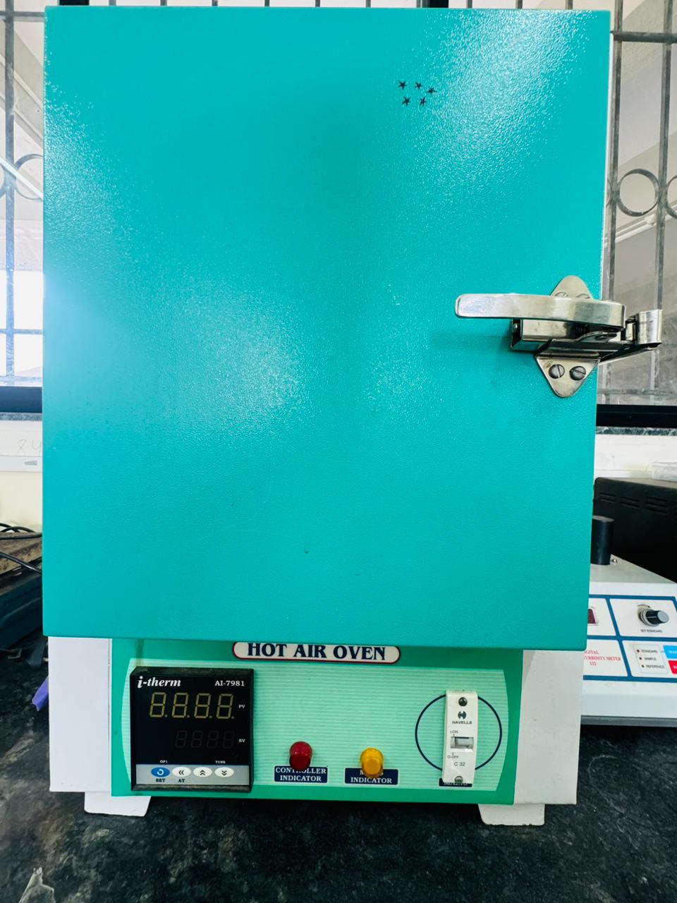 Oven
